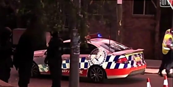 澳警方在悉尼展开多起反恐突袭行动 逮捕3名嫌疑人