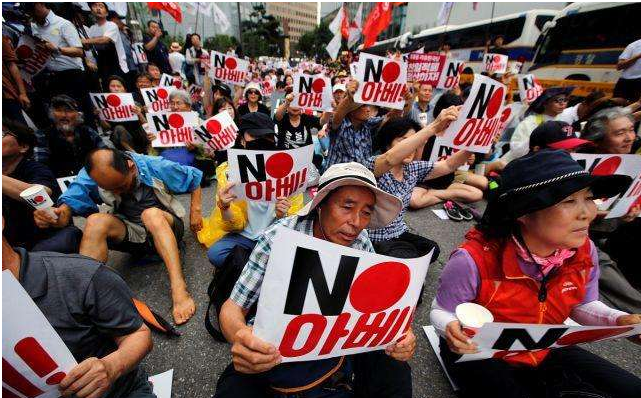 韩民众连续4周在首尔集会 批评日本加强出口管制