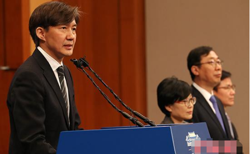 韩举行法务部长官提名人曹国听证会 证人接受质询