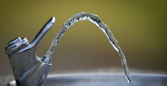加拿大多个城市饮用水含铅量超标 或造成严重危害