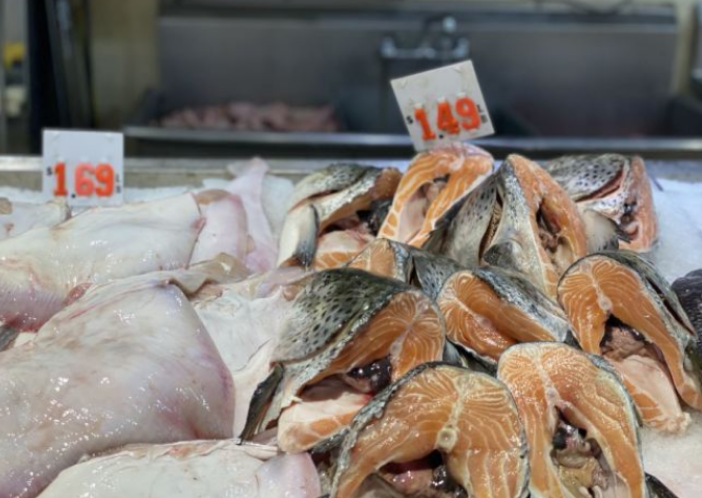 复工特价，大龙虾只要5.99，海鲜和防疫物品最抢手，WHO的21日报告创下单日确诊新高！