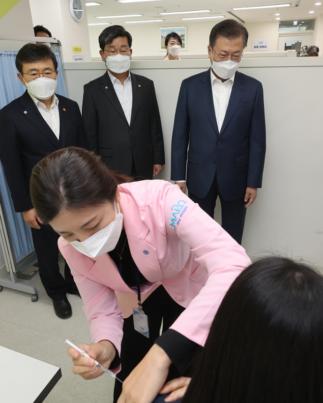 韩国近4000人接种新冠疫苗后出现不良反应 11人死亡！