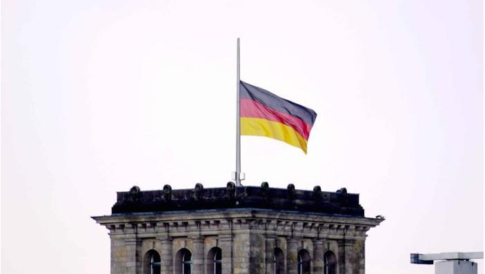 德国新冠逝者近八万 官方举行悼念仪式！