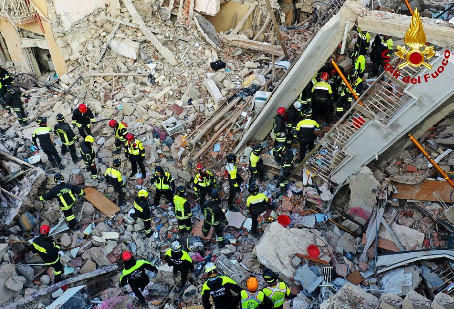 意大利一城镇发生天然气管道爆炸 1人死亡8人失联！