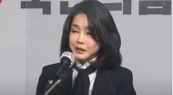 韩国大选再生变故！尹锡悦夫人“7小时录音”曝光，内容劲爆！
