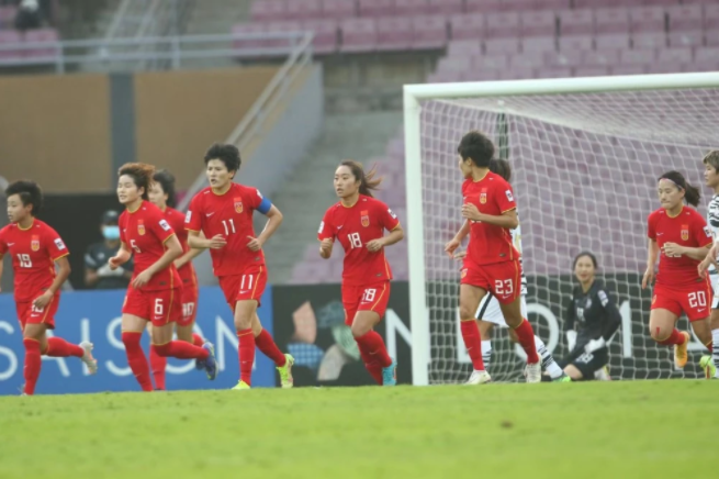 中国女足3-2韩国女足，逆转绝杀！勇夺亚洲杯冠军！