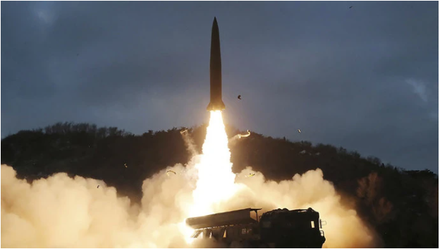 韩国称朝鲜试射准中程弹道导弹!