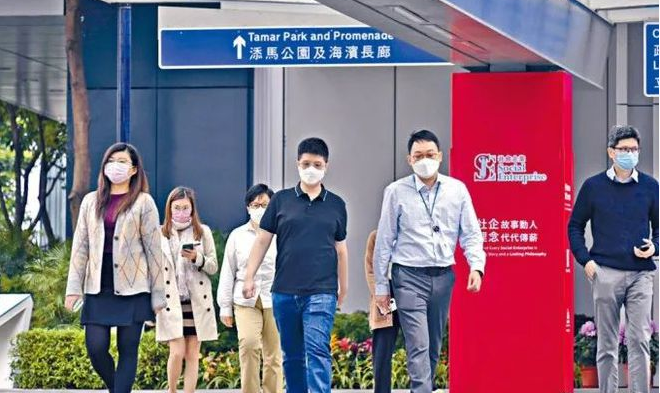 香港疫情丨确诊后再“复阳”可照常上班？网民大表不解！