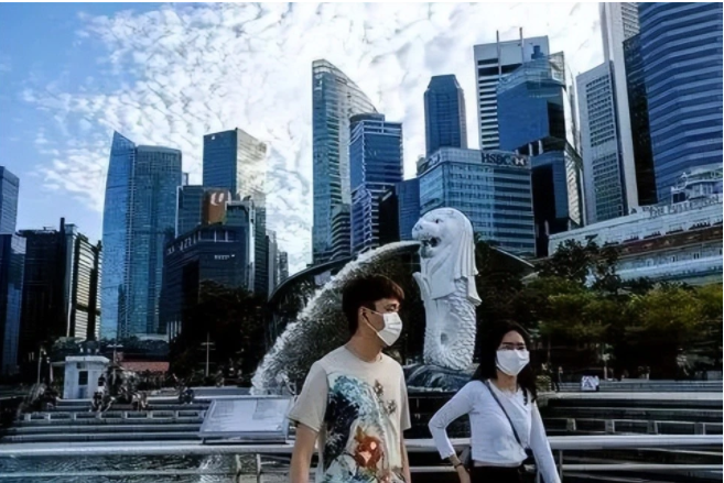 新加坡疫情放开管制，那点被我们忽视的报道！