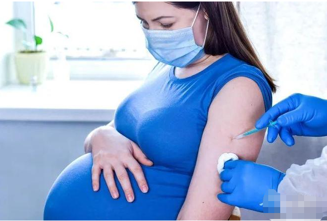 秋季感染开始加强，意大利产科检测更新孕妇接种新冠疫苗的规则！