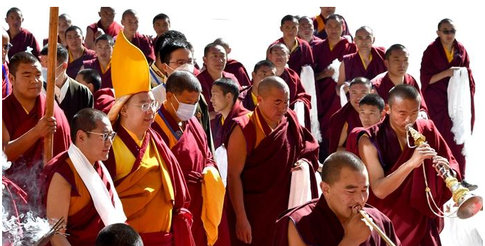 班禅在西藏昌都开展佛事和社会活动 勉励各寺僧众努力修行！